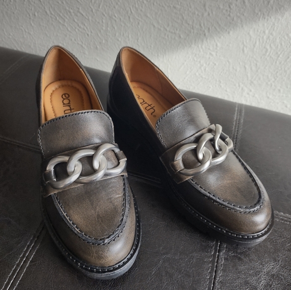 Earth Zalor Round Toe Lug Sole Casual Slip-on Leather Loafers Women's - Picture 2 of 11